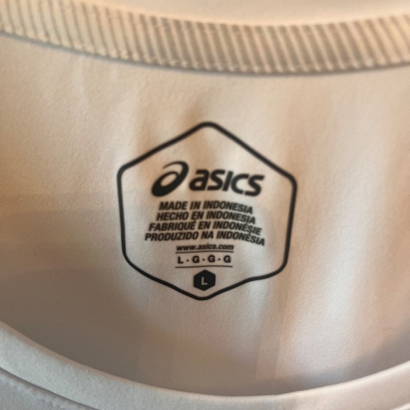 ASICS training t-shirt - Capsleeve Top in White - Picture 5 of 7